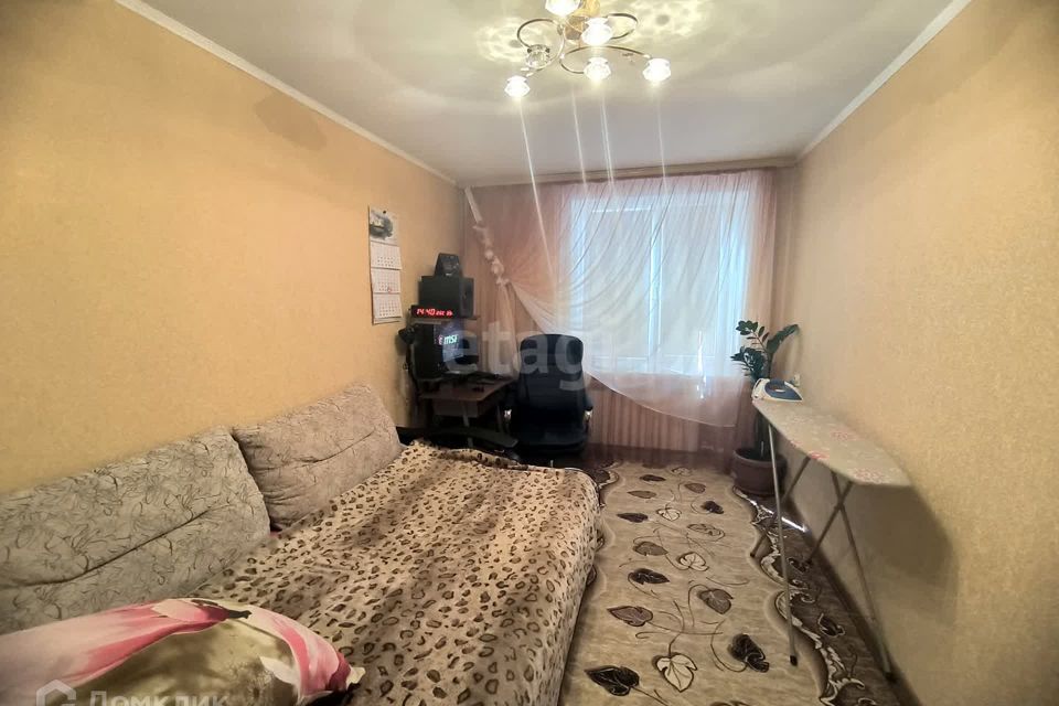 Продаётся комната в 4-комн. квартире, 33 м²