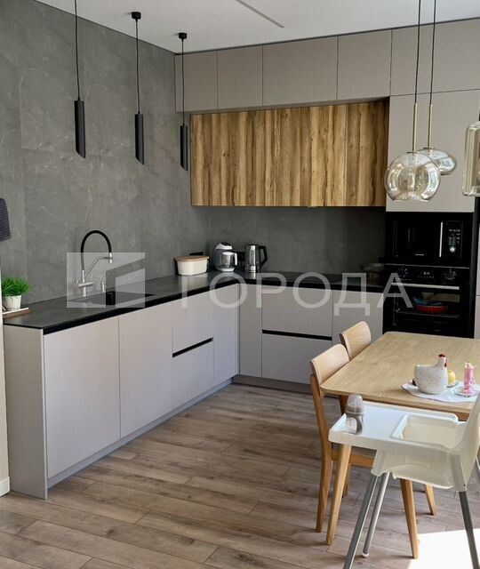 Сдаётся 3-комнатная квартира, 83 м²
