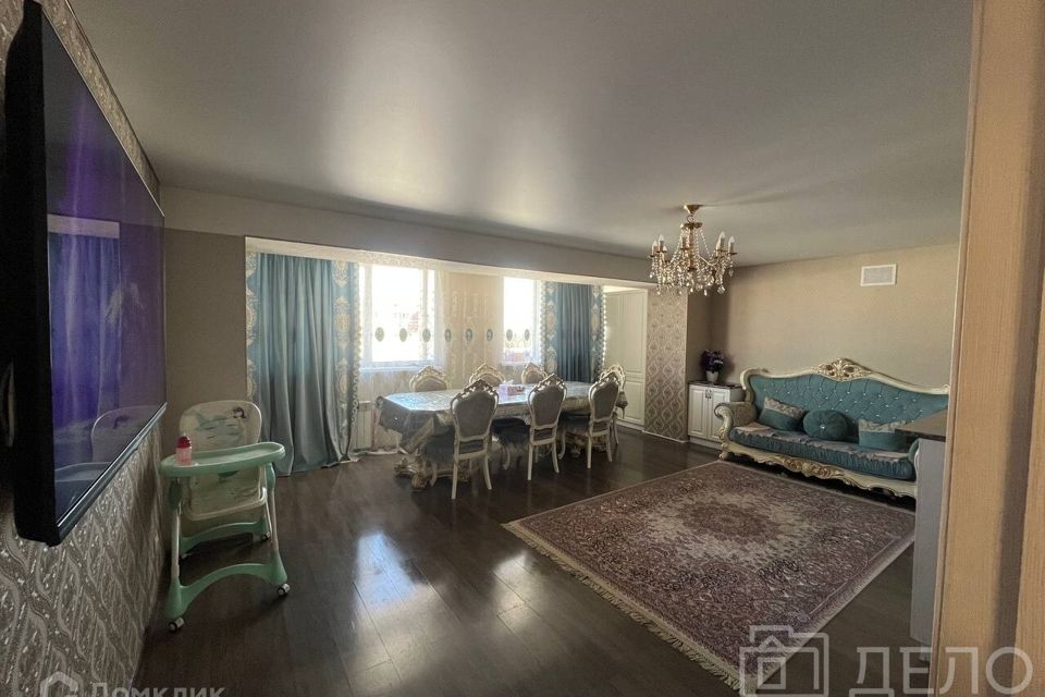 Продаётся 2-комнатная квартира, 89.5 м²