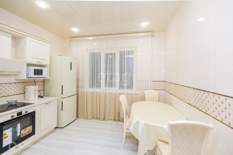 Продаётся 3-комнатная квартира, 92.5 м²