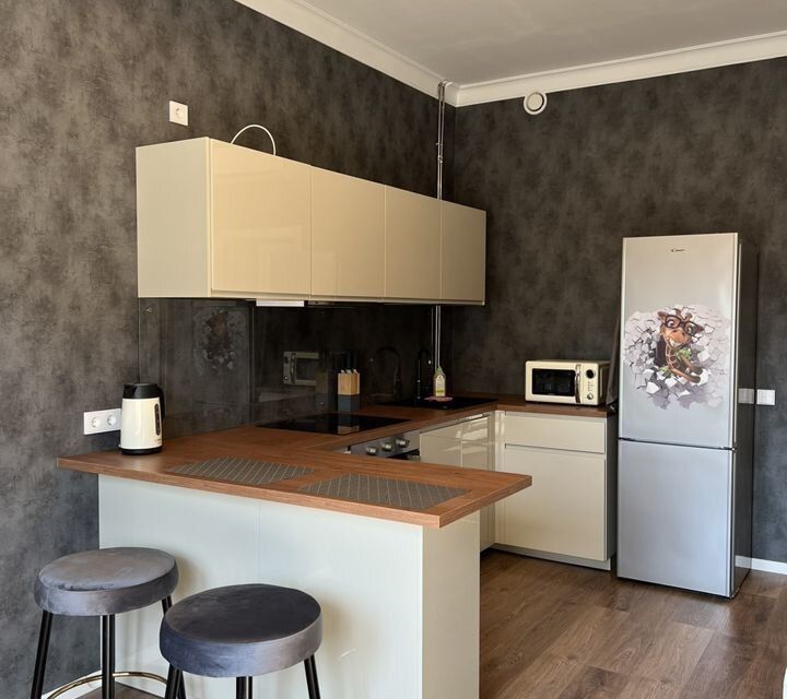 Сдаётся 1-комнатная квартира, 56 м²