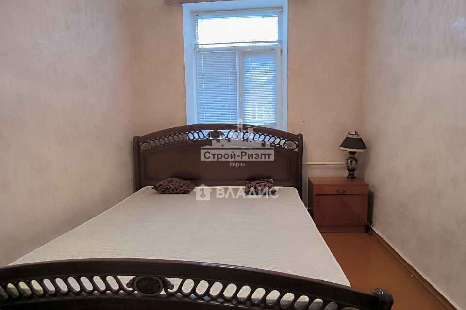 Продаётся 3-комнатная квартира, 48.6 м²