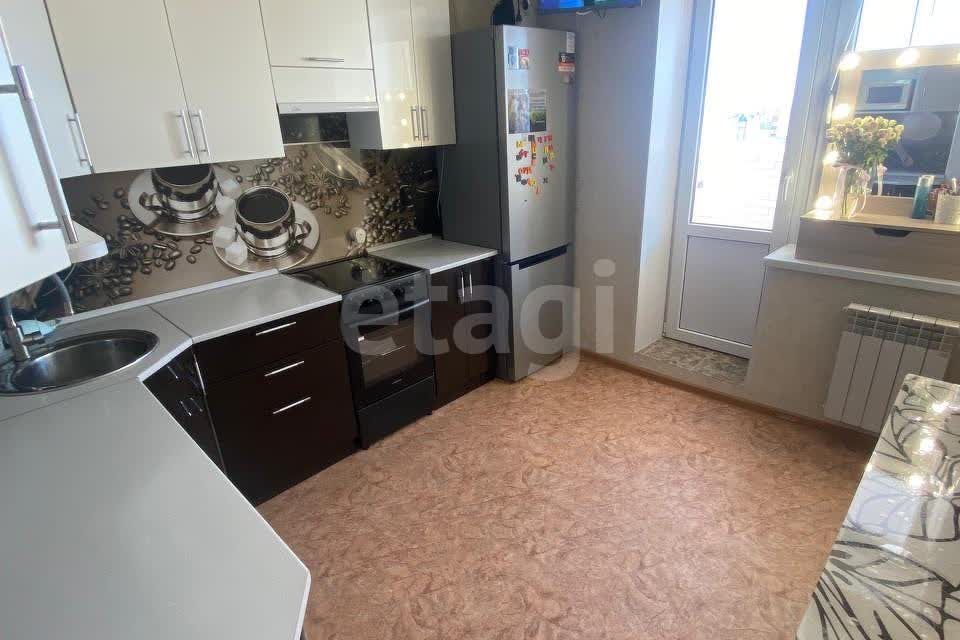 Продаётся 1-комнатная квартира, 37.1 м²