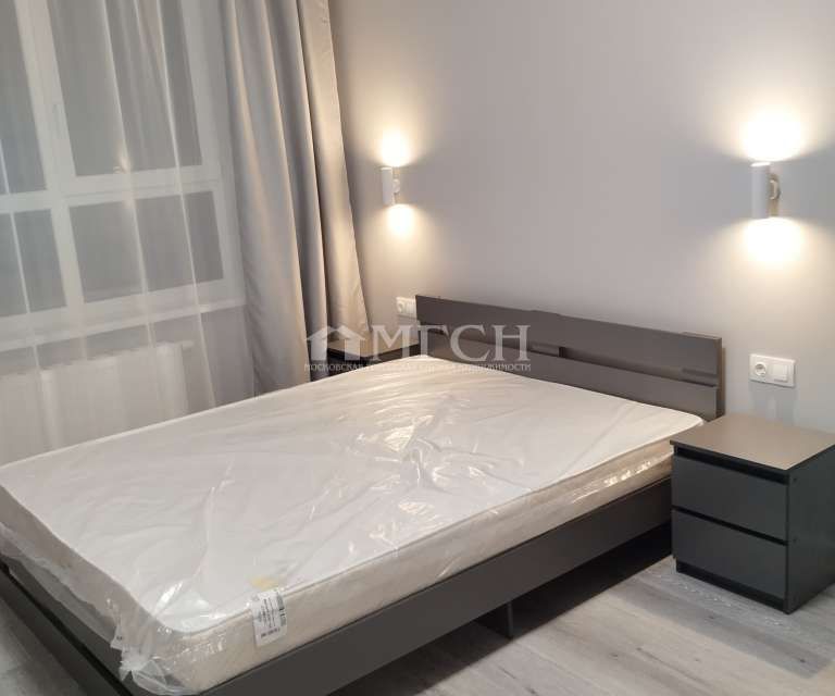 Сдаётся 1-комнатная квартира, 43 м²