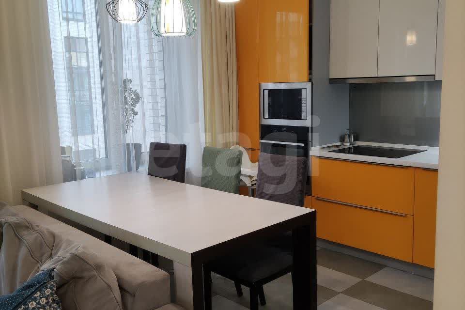 Продаётся 2-комнатная квартира, 94.2 м²