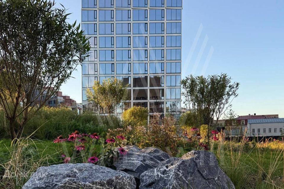 Продаётся 4-комнатная квартира, 135 м²