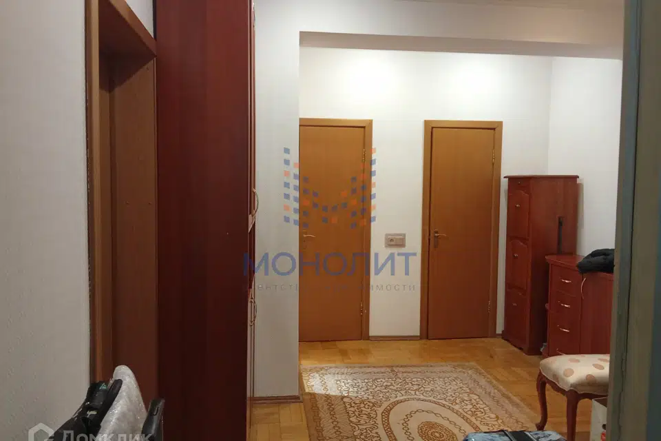 Продаётся 4-комнатная квартира, 87 м²