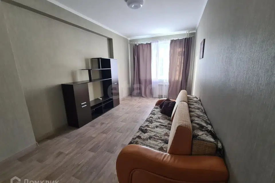 Продаётся 1-комнатная квартира, 45.3 м²