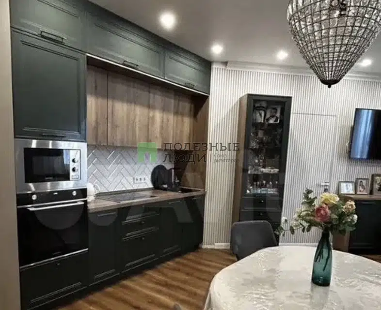 Продаётся 3-комнатная квартира, 77.3 м²