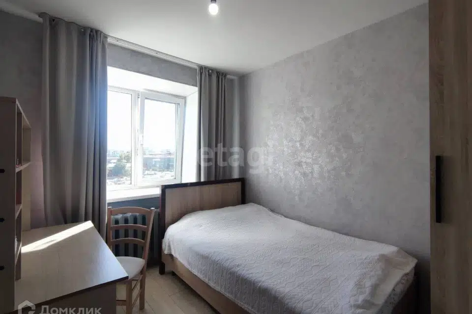Продаётся 4-комнатная квартира, 70.9 м²