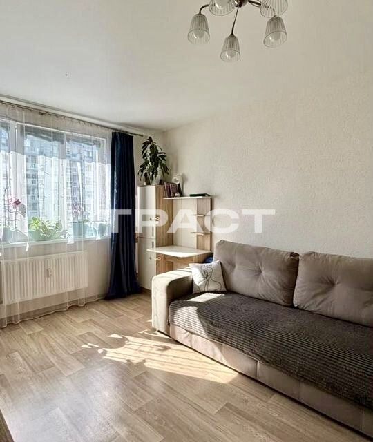 Продаётся 1-комнатная квартира, 38 м²