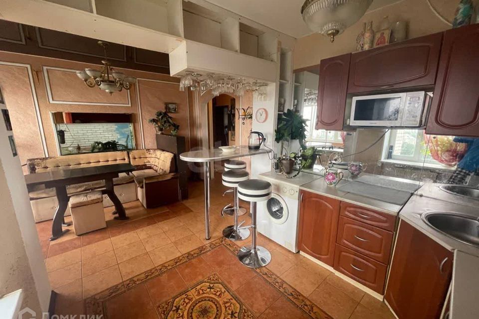 Продаётся 4-комнатная квартира, 118 м²