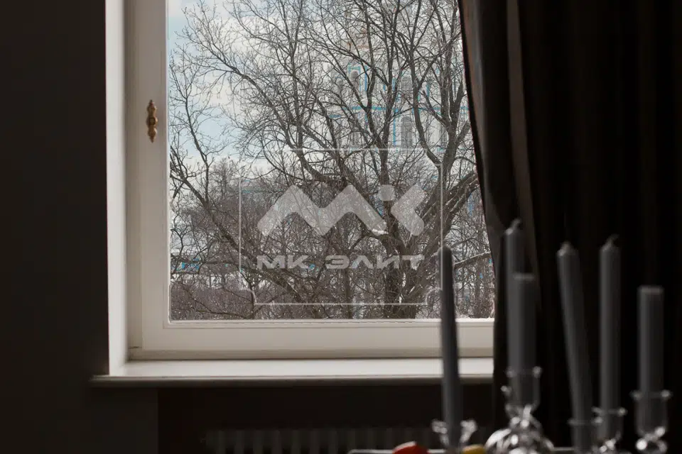 Продаётся 2-комнатная квартира, 159.3 м²