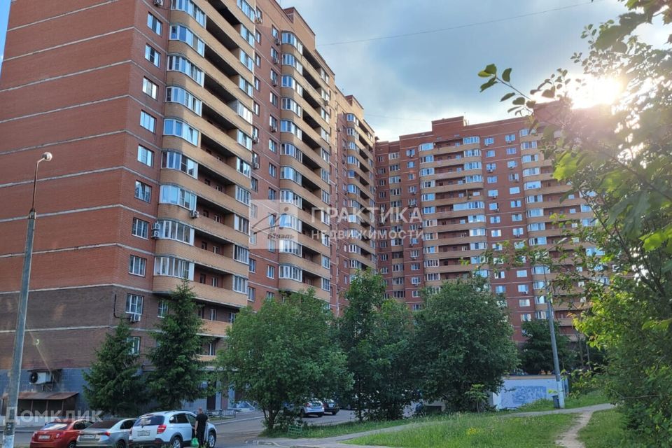 Продаётся 2-комнатная квартира, 74 м²