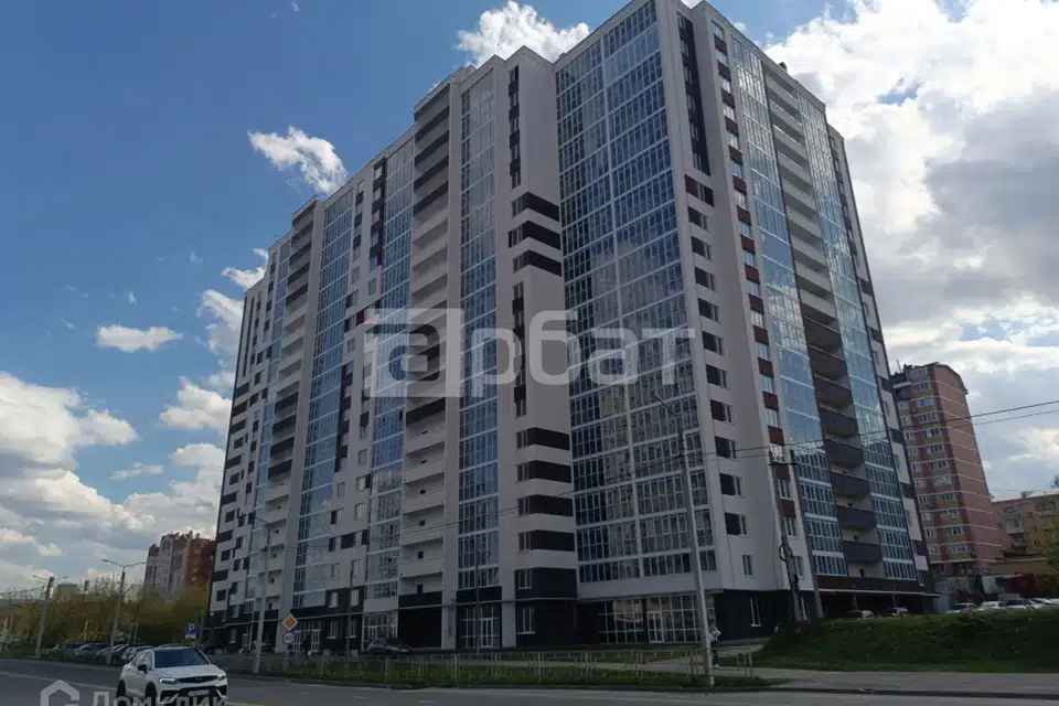 Продаётся 3-комнатная квартира, 101.1 м²