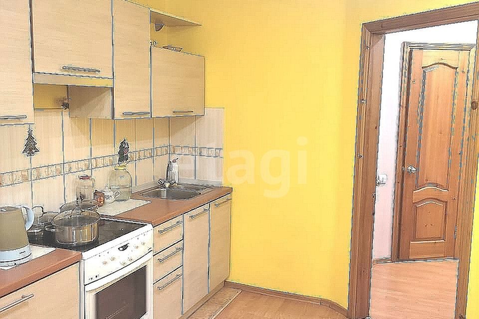 Продаётся 1-комнатная квартира, 48 м²