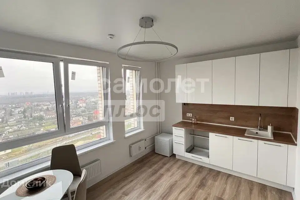Продаётся 2-комнатная квартира, 52.5 м²