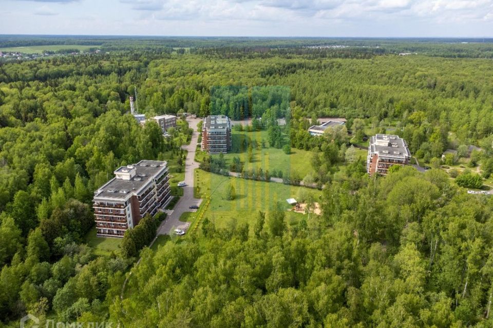 Продаётся 4-комнатная квартира, 105.4 м²