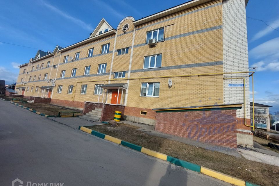 Продаётся 4-комнатная квартира, 140 м²