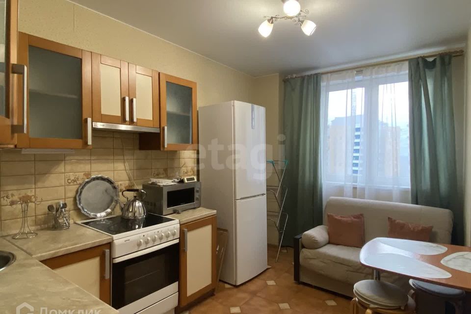 Сдаётся 2-комнатная квартира, 60.4 м²