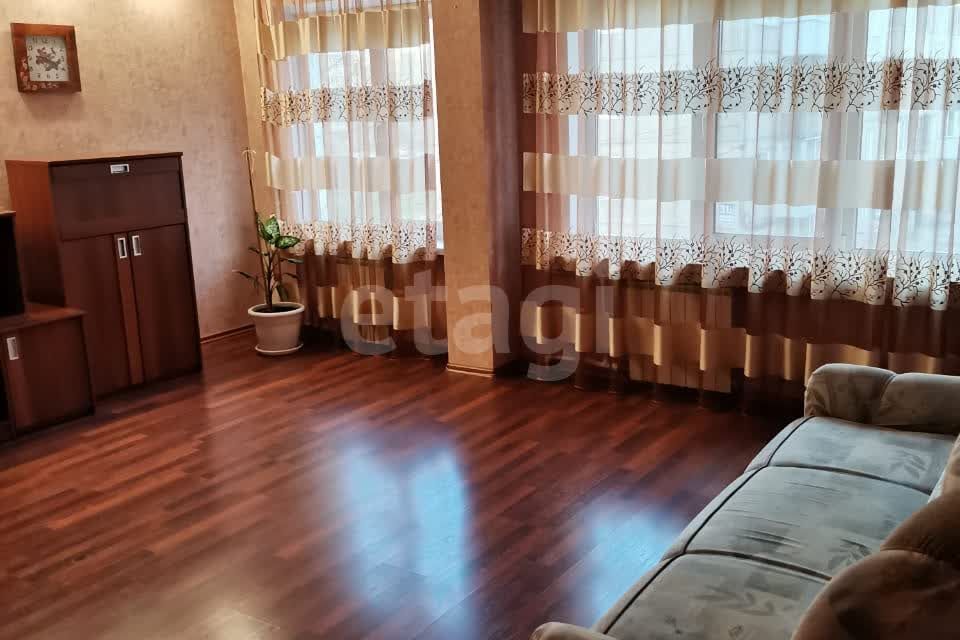 Продаётся 3-комнатная квартира, 72.9 м²