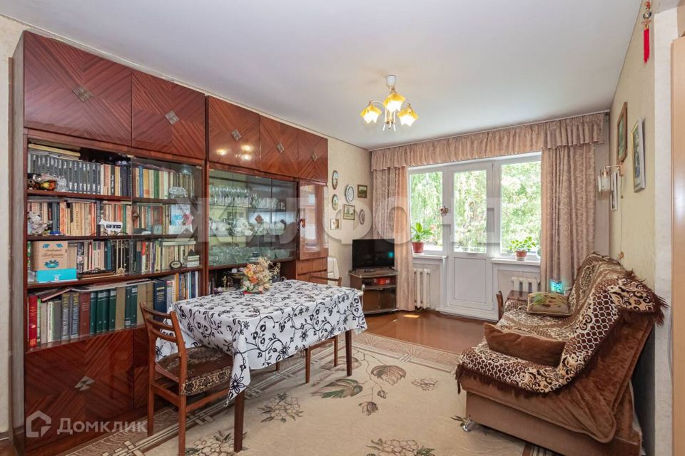 Продаётся 3-комнатная квартира, 58.8 м²