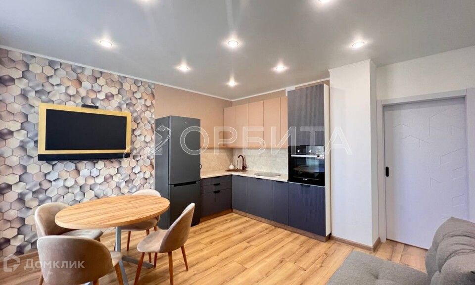 Продаётся 1-комнатная квартира, 41.2 м²