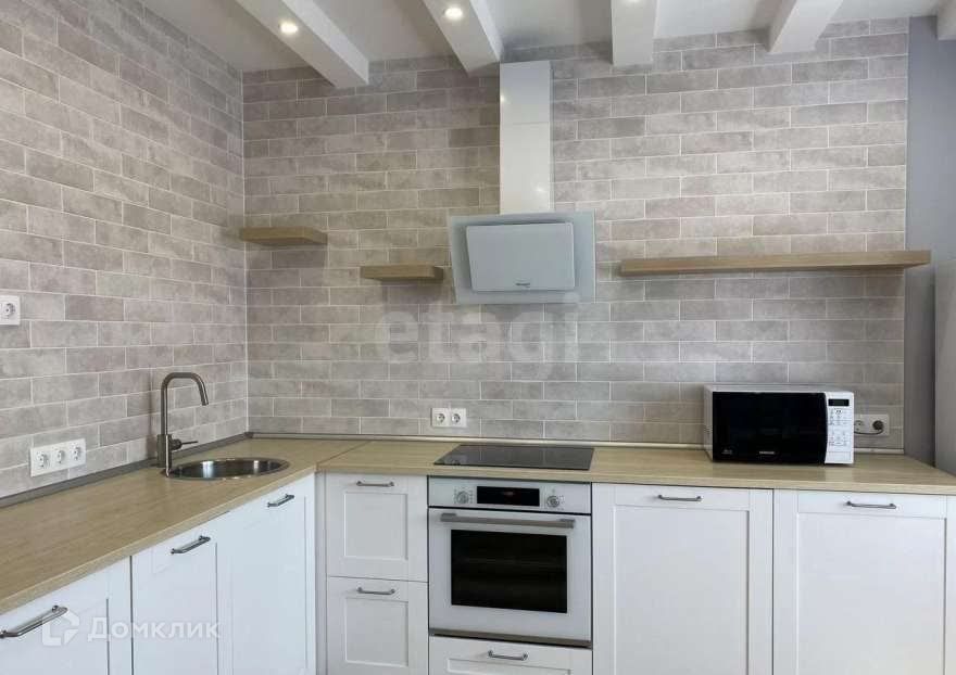 Сдаётся 1-комнатная квартира, 46 м²