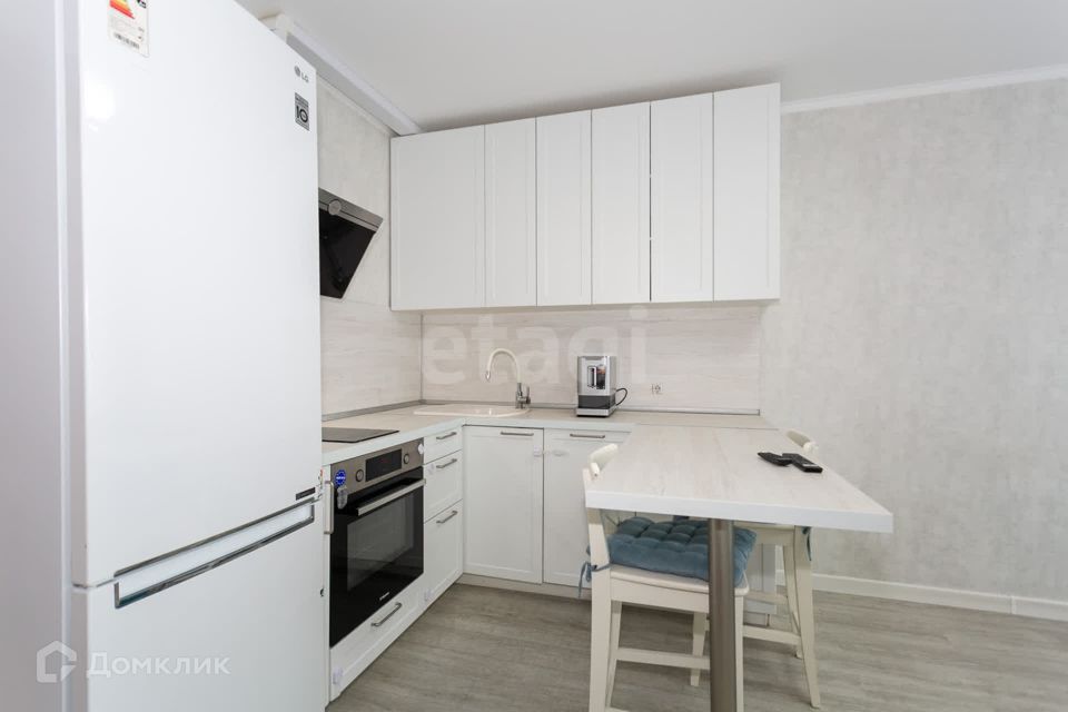 Продаётся 1-комнатная квартира, 49.4 м²