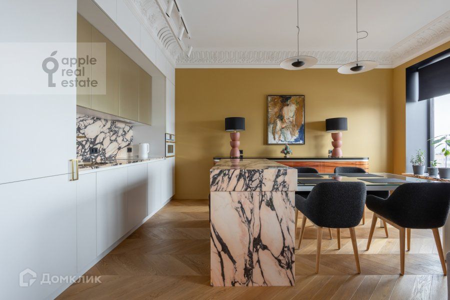 Сдаётся 2-комнатная квартира, 69 м²