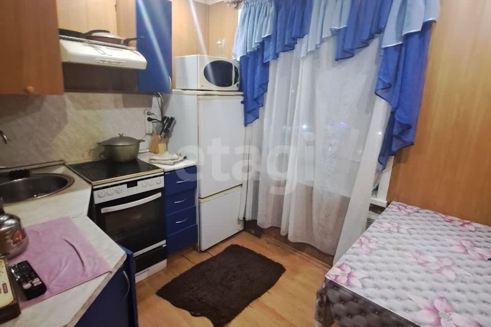 Продаётся 3-комнатная квартира, 58.8 м²