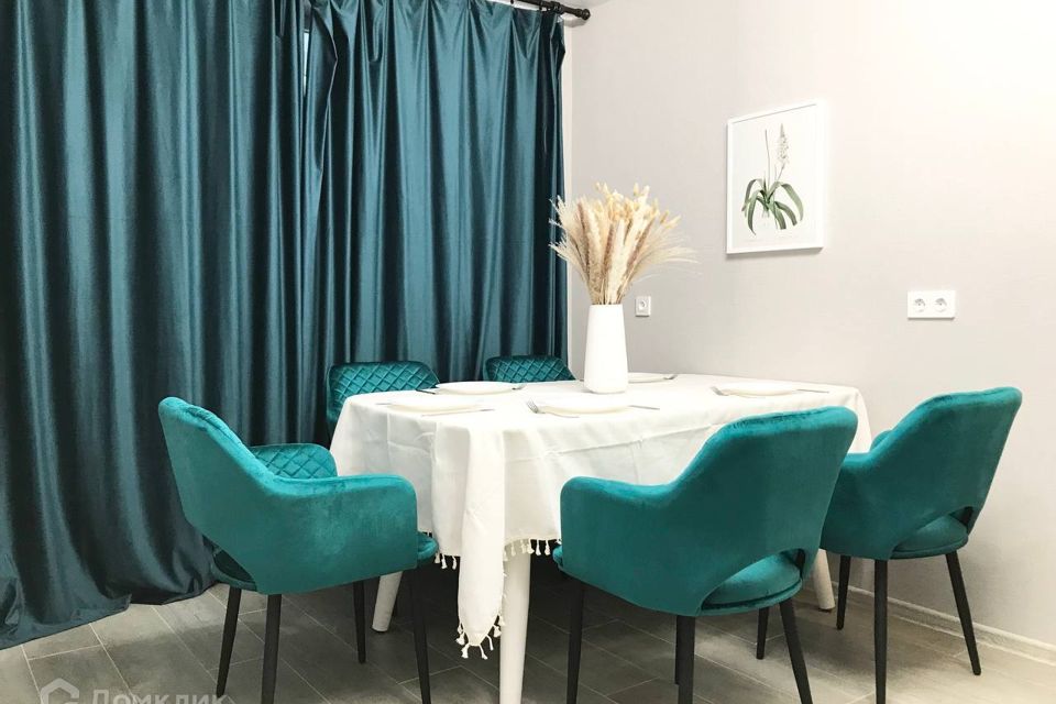 Сдаётся 2-комнатная квартира, 64.3 м²