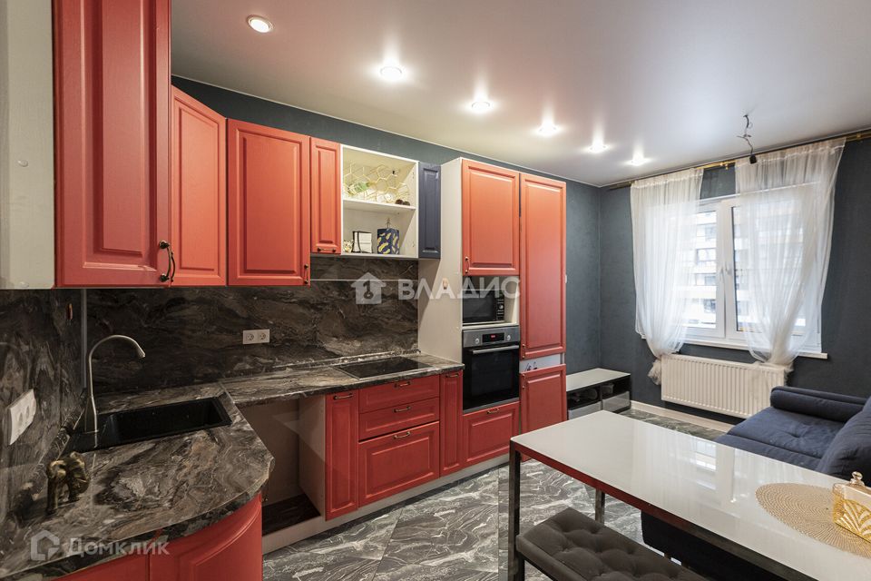 Продаётся 4-комнатная квартира, 92.9 м²