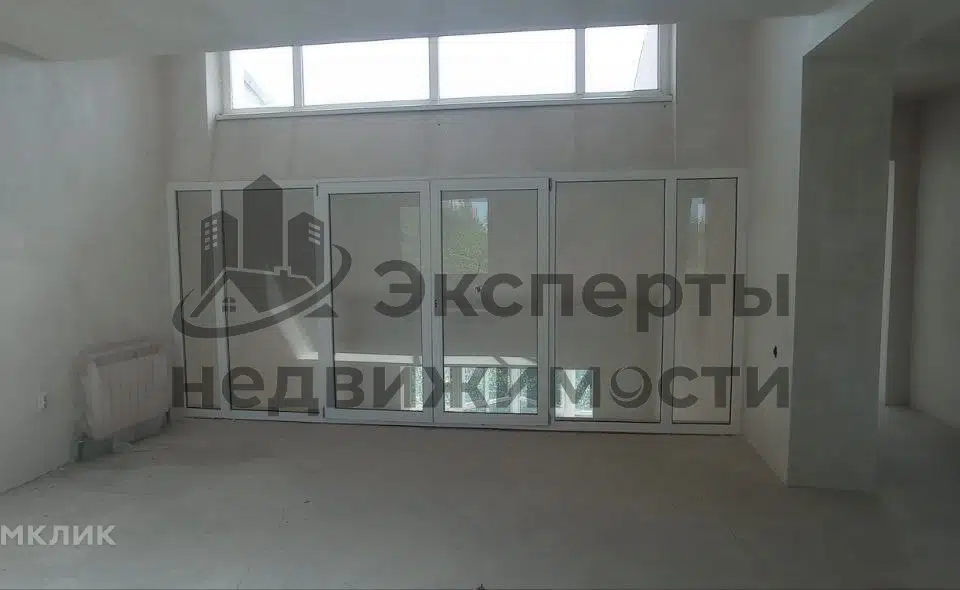 Продаётся таунхаус, 3-эт., 287 м²