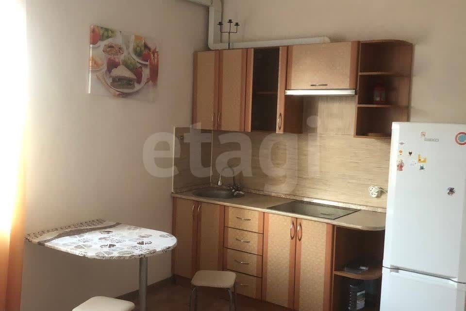 Продаётся 1-комнатная квартира, 39.8 м²