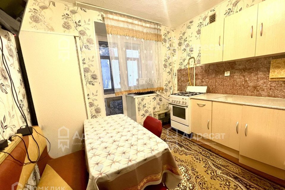 Продаётся 1-комнатная квартира, 37.3 м²