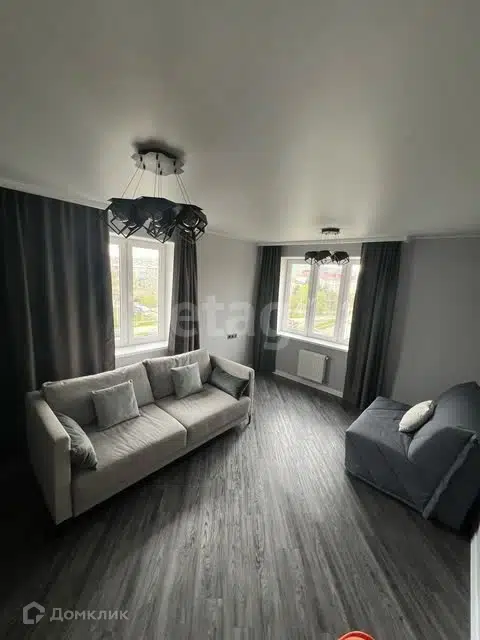 Продаётся 1-комнатная квартира, 49 м²