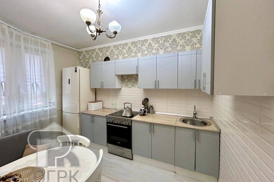 Продаётся 1-комнатная квартира, 38 м²