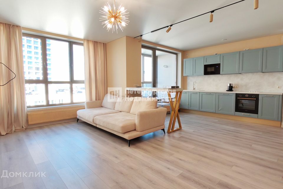 Сдаётся 2-комнатная квартира, 77.4 м²
