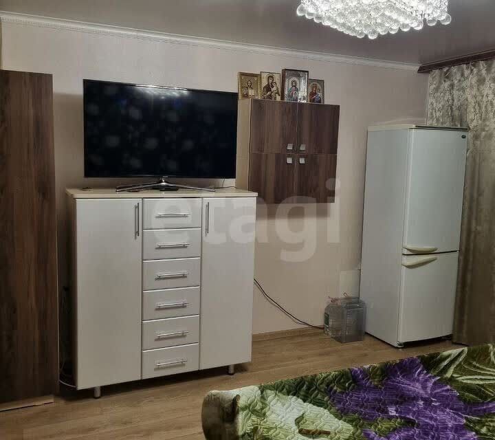Продаётся 4-комнатная квартира, 74.2 м²