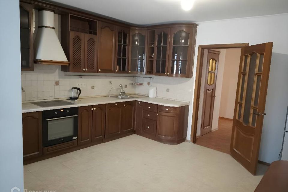 Продаётся 3-комнатная квартира, 105.1 м²