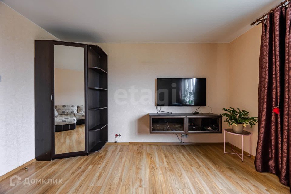 Продаётся 2-комнатная квартира, 57.2 м²