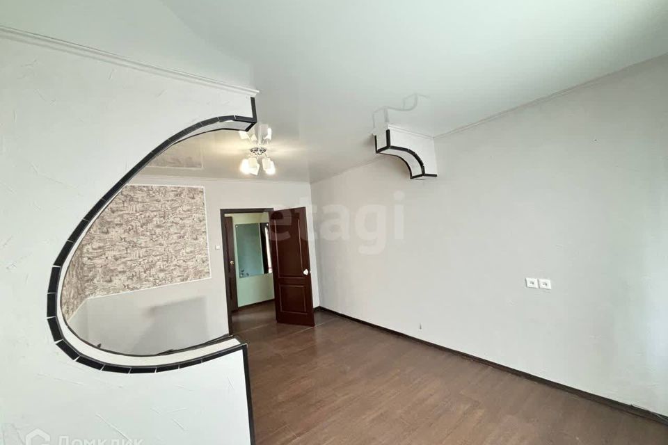 Продаётся 1-комнатная квартира, 39.8 м²