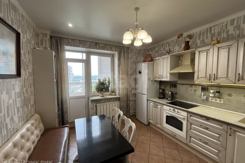 Продаётся 1-комнатная квартира, 45 м²