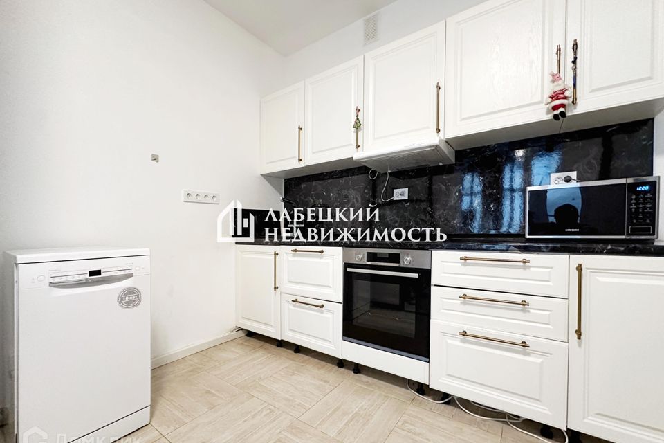 Продаётся 1-комнатная квартира, 46.1 м²