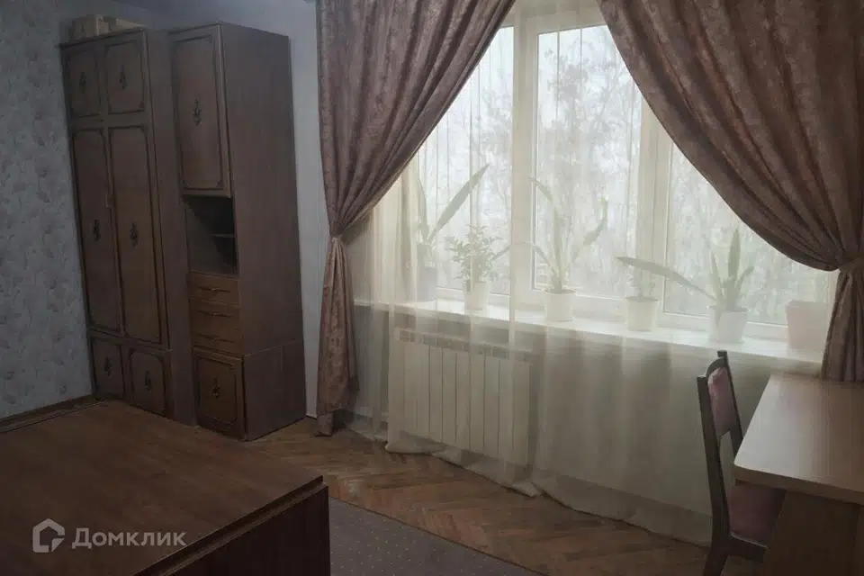 Продаётся 3-комнатная квартира, 52.4 м²