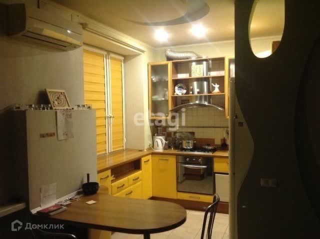 Сдаётся 2-комнатная квартира, 74.5 м²