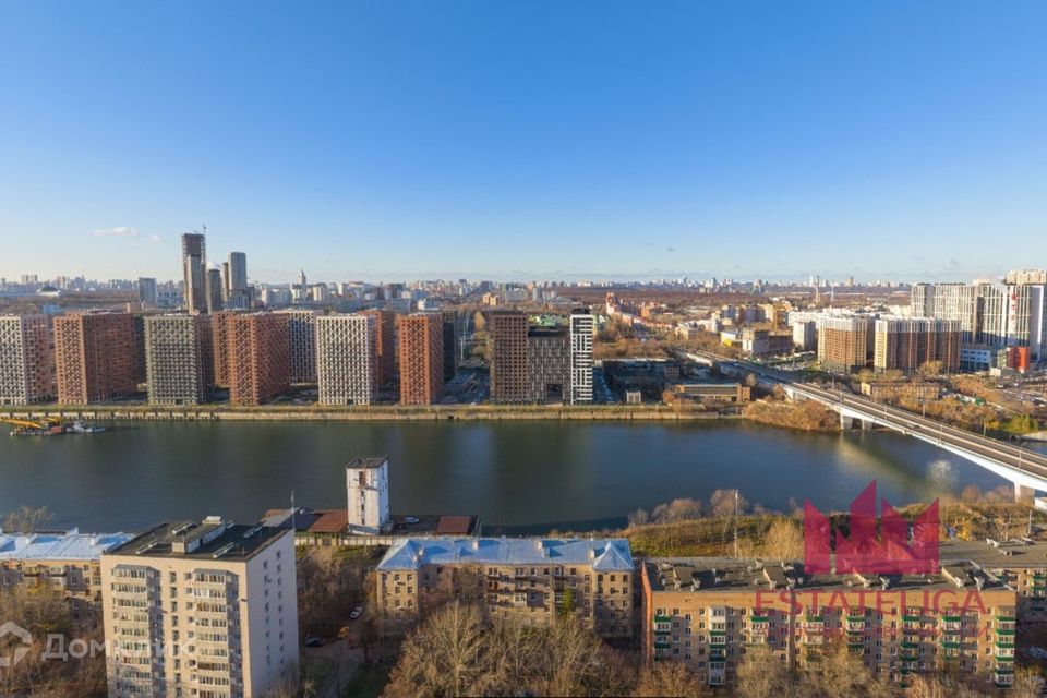 Продаётся 3-комнатная квартира, 98 м²
