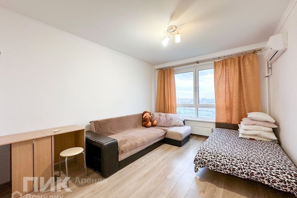 Сдаётся 2-комнатная квартира, 69 м²