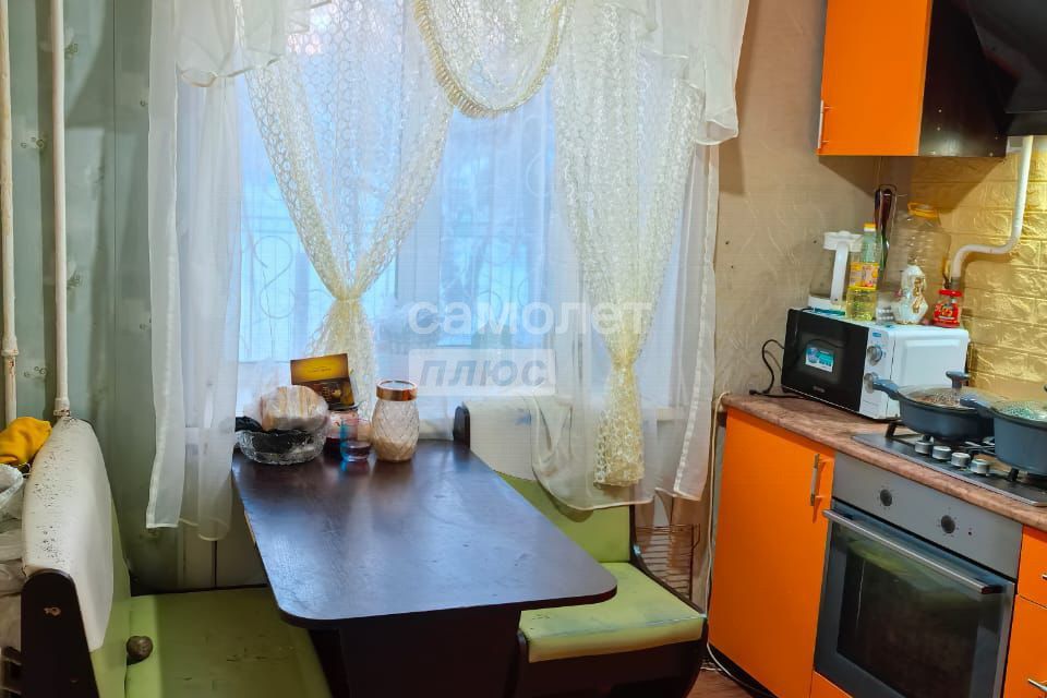 Продаётся 3-комнатная квартира, 51.4 м²